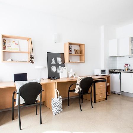 Residencia Universitaria Resa Francesc Giralt I Serra Terrassa Exteriér fotografie