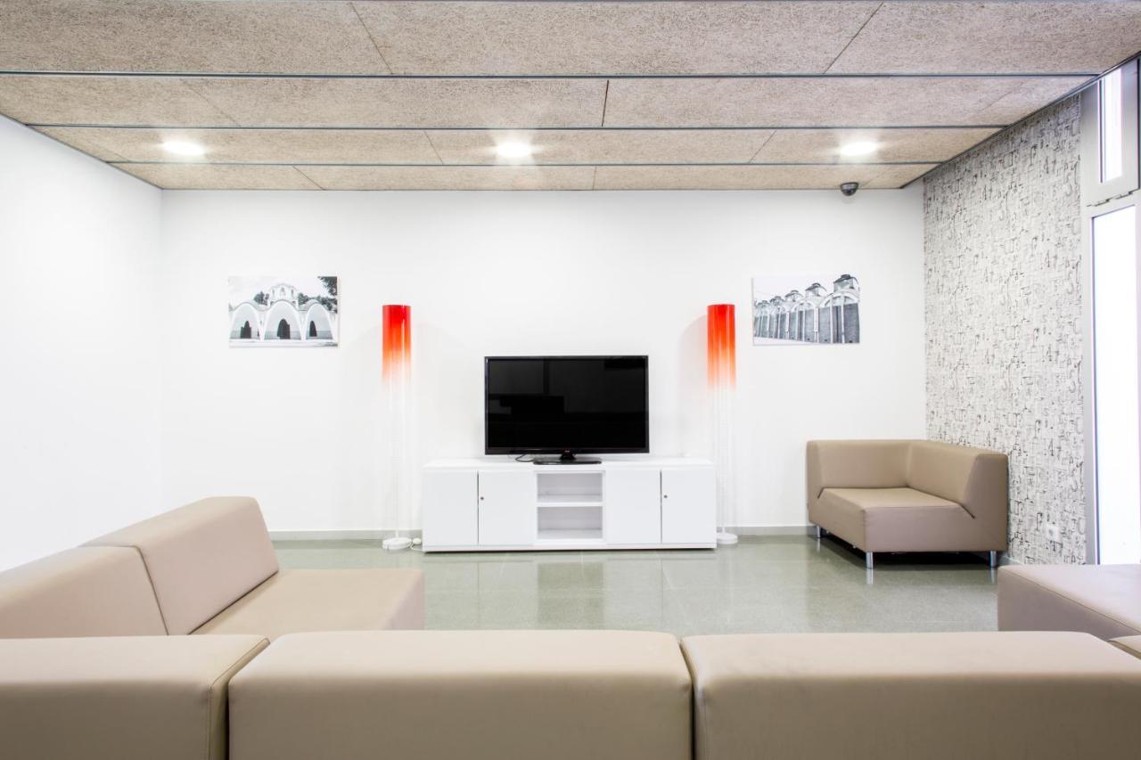 Residencia Universitaria Resa Francesc Giralt I Serra Terrassa Exteriér fotografie